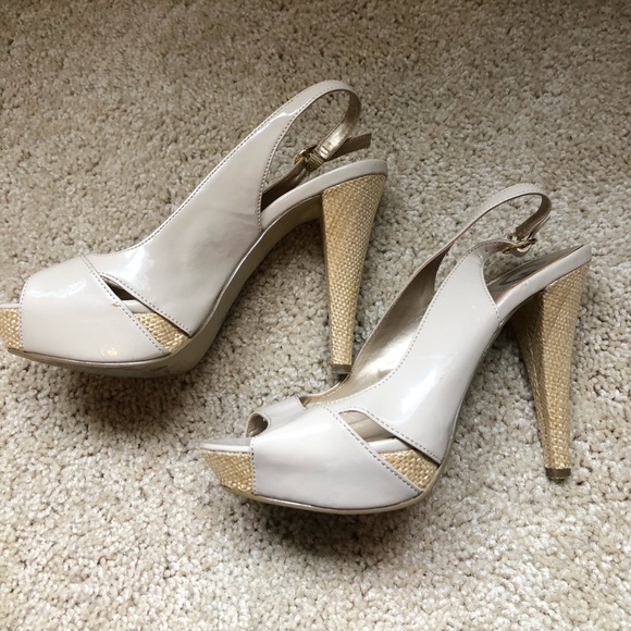 Guess Shoes - Women’s size 7.5 Guess beige high heels Guess Shoes - Women’s size 7.5 Guess beige high heels